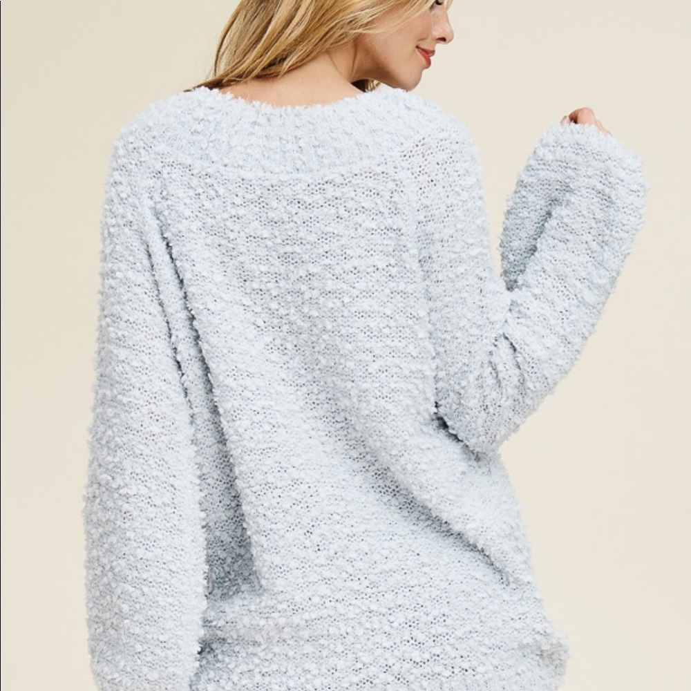 LAST 2 S M‼️BLUE Wide sleeve fluffy - Sweater - Picture 3 of 7